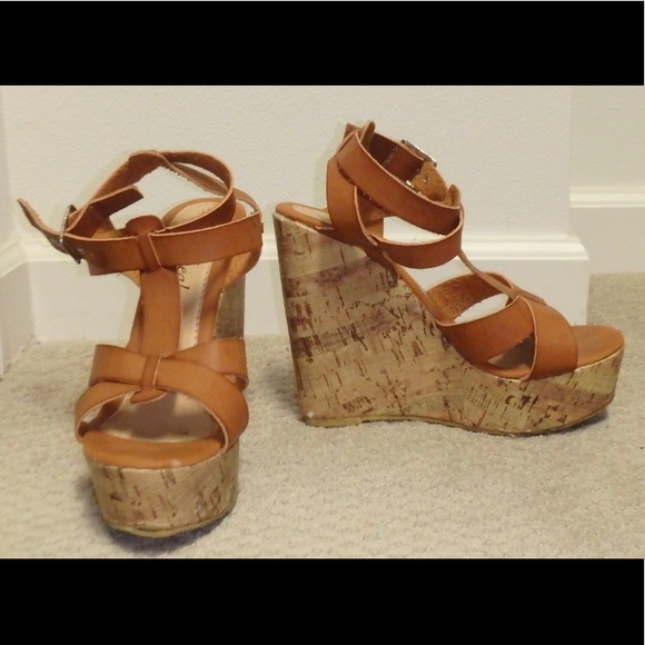 Strappy wedges - Picture 3 of 4